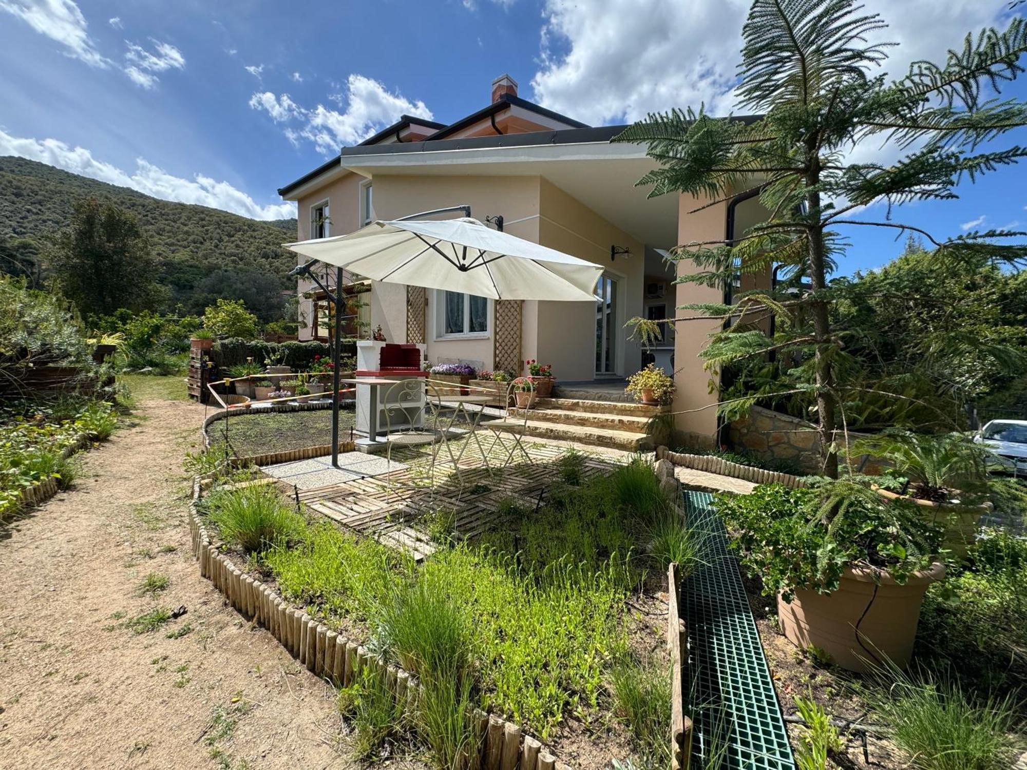 Villa Dei Fiori - Casa Vacanza Capoterra Zewnętrze zdjęcie