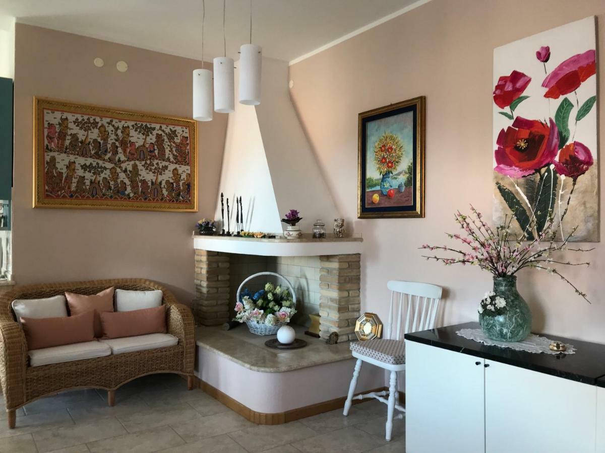 Villa Dei Fiori - Casa Vacanza Capoterra Zewnętrze zdjęcie